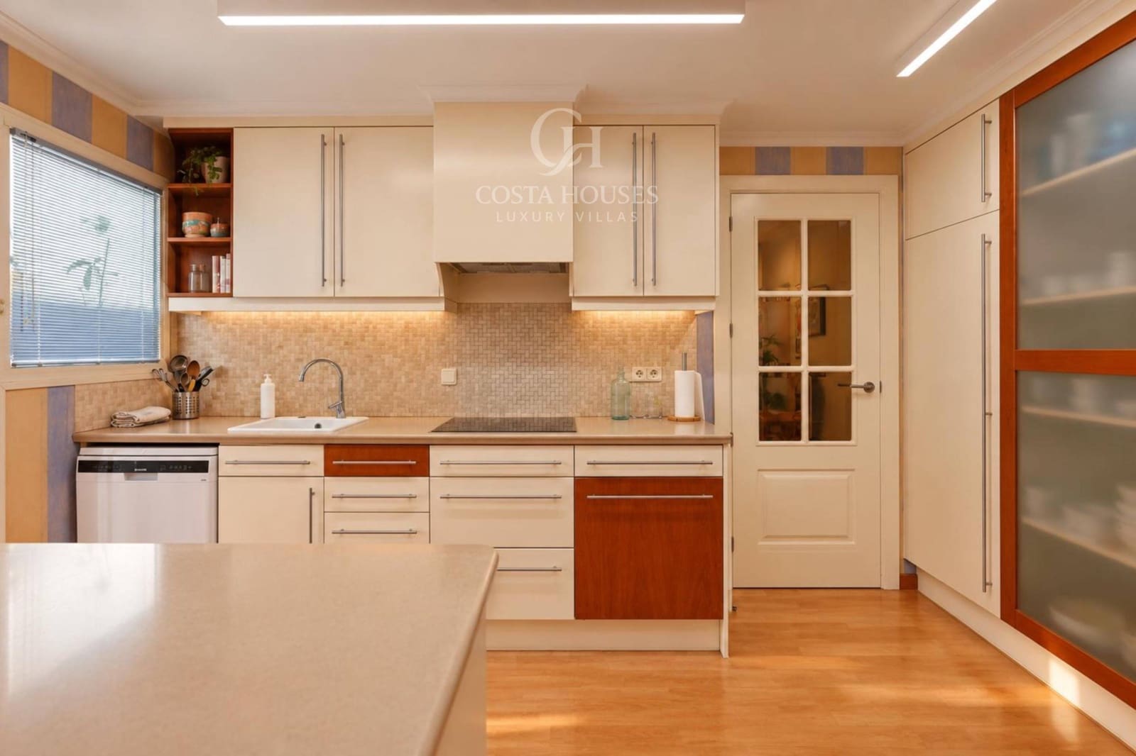 4 soveværelse Penthouse til salg i Denia med swimmingpool garage - € 850.000 (Ref: 10171606)