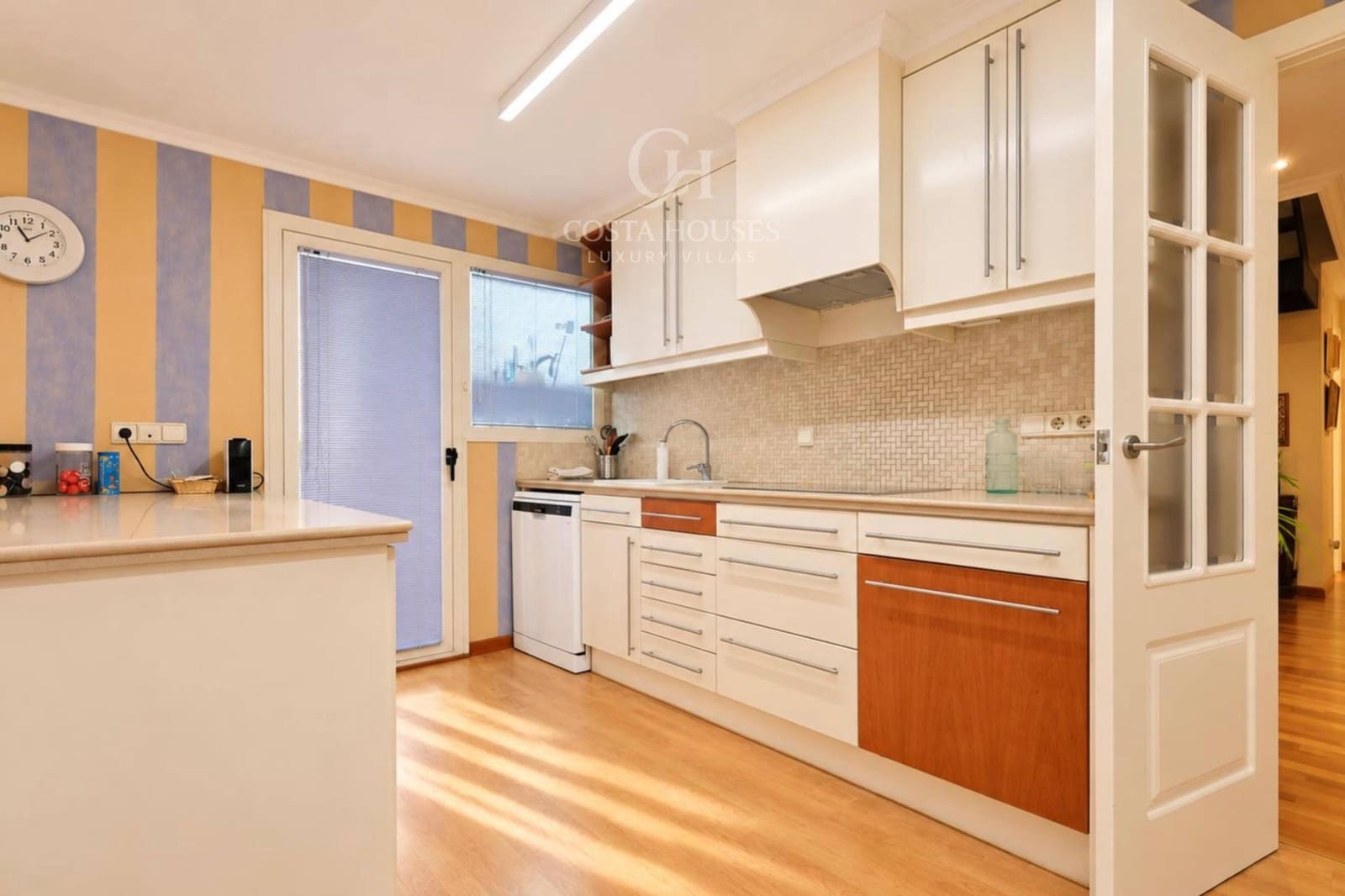 4 soveværelse Penthouse til salg i Denia med swimmingpool garage - € 850.000 (Ref: 10171606)