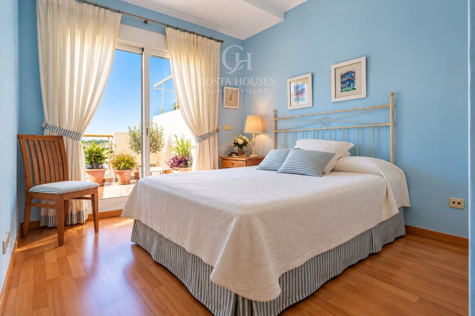 4 soveværelse Penthouse til salg i Denia med swimmingpool garage - € 850.000 (Ref: 10171606)