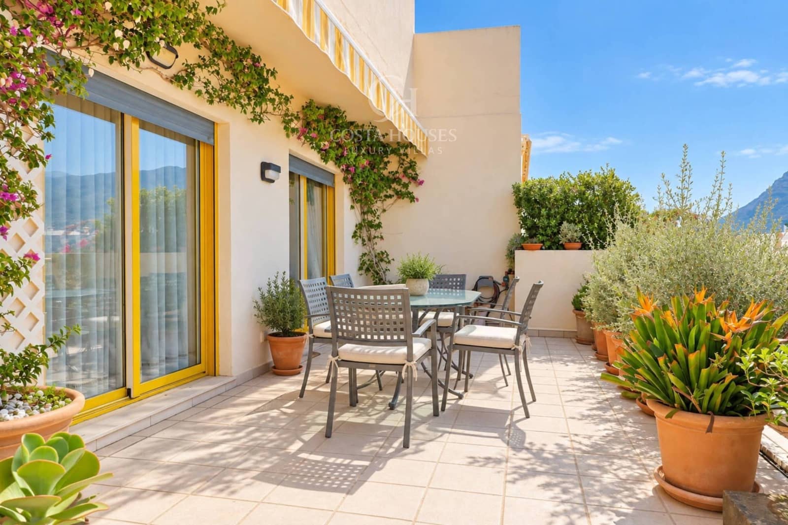 4 soveværelse Penthouse til salg i Denia med swimmingpool garage - € 850.000 (Ref: 10171606)