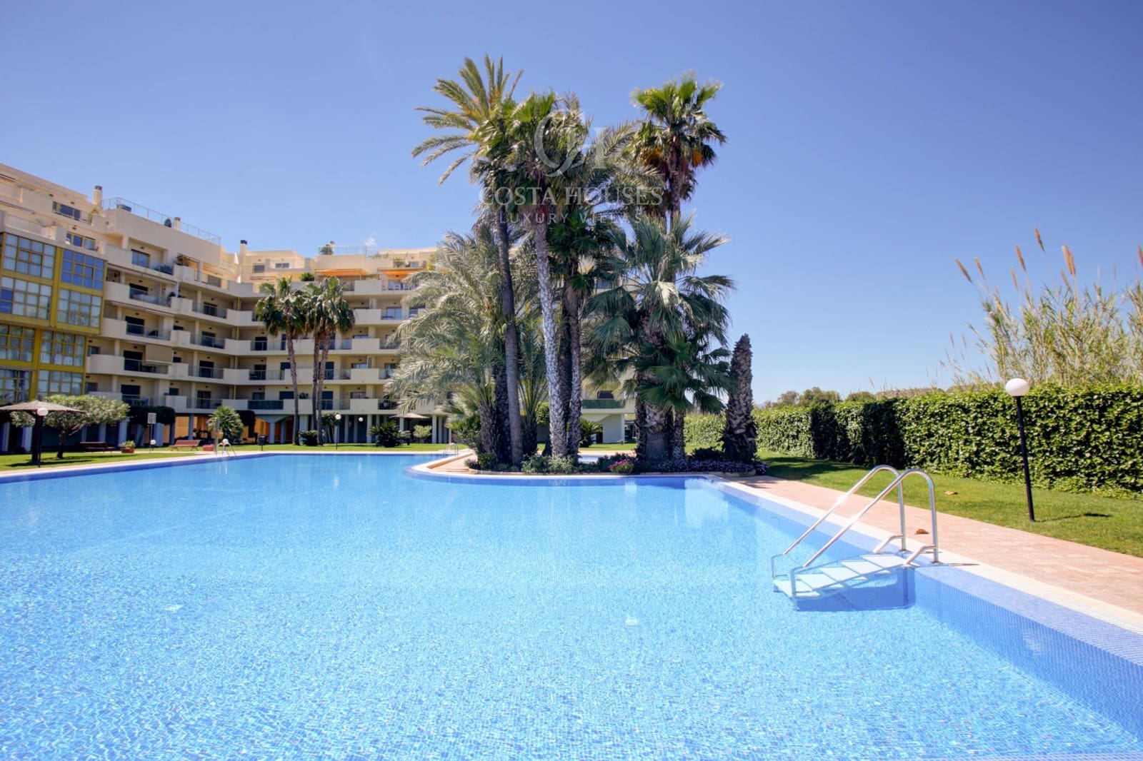 4 soveværelse Penthouse til salg i Denia med swimmingpool garage - € 850.000 (Ref: 10171606)