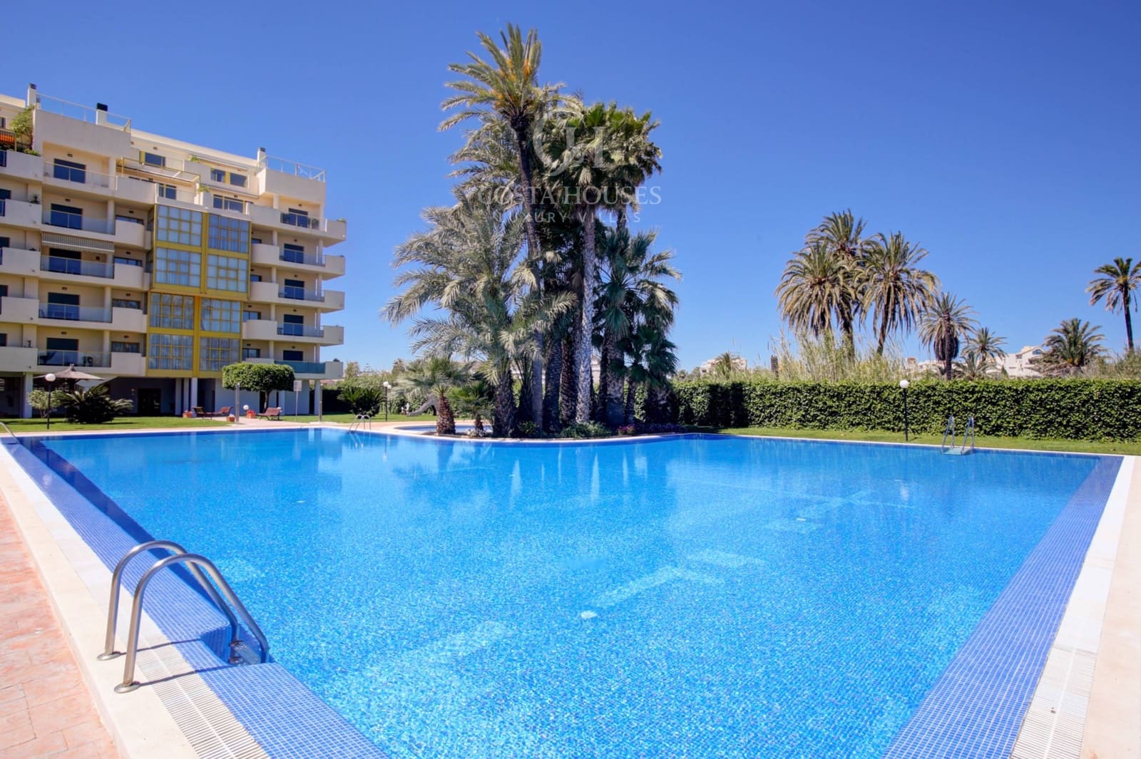 4 soveværelse Penthouse til salg i Denia med swimmingpool garage - € 850.000 (Ref: 10171606)