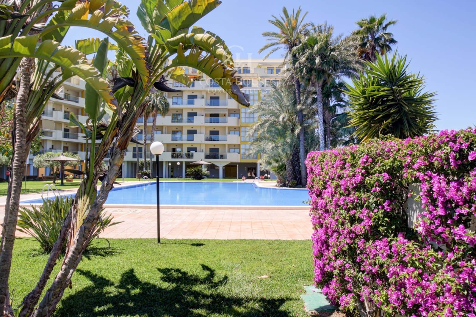 4 soveværelse Penthouse til salg i Denia med swimmingpool garage - € 850.000 (Ref: 10171606)