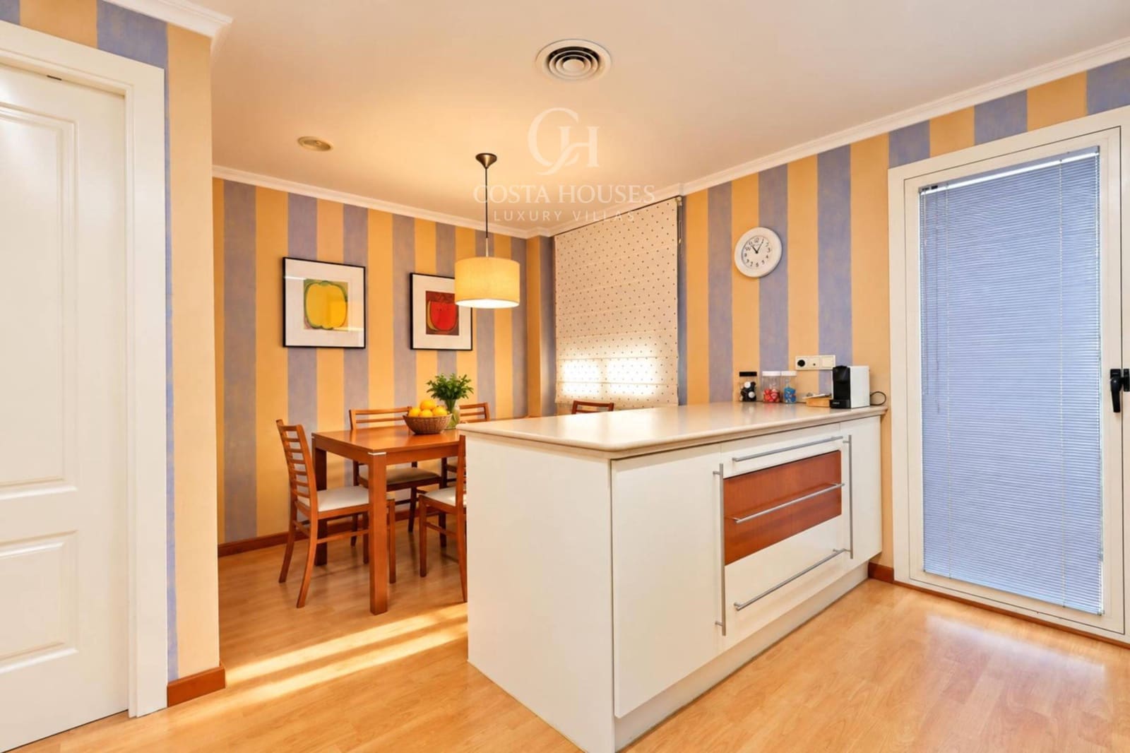 4 soveværelse Penthouse til salg i Denia med swimmingpool garage - € 850.000 (Ref: 10171606)