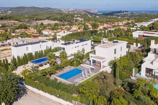 4 soverom Villa til salgs i Javea / Xàbia med svømmebasseng - € 1 195 000 (Ref: 10171607)