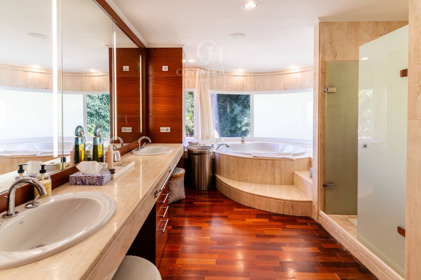 6 quarto Moradia para venda em Altea com piscina garagem - 5 700 000 € (Ref: 10183142)
