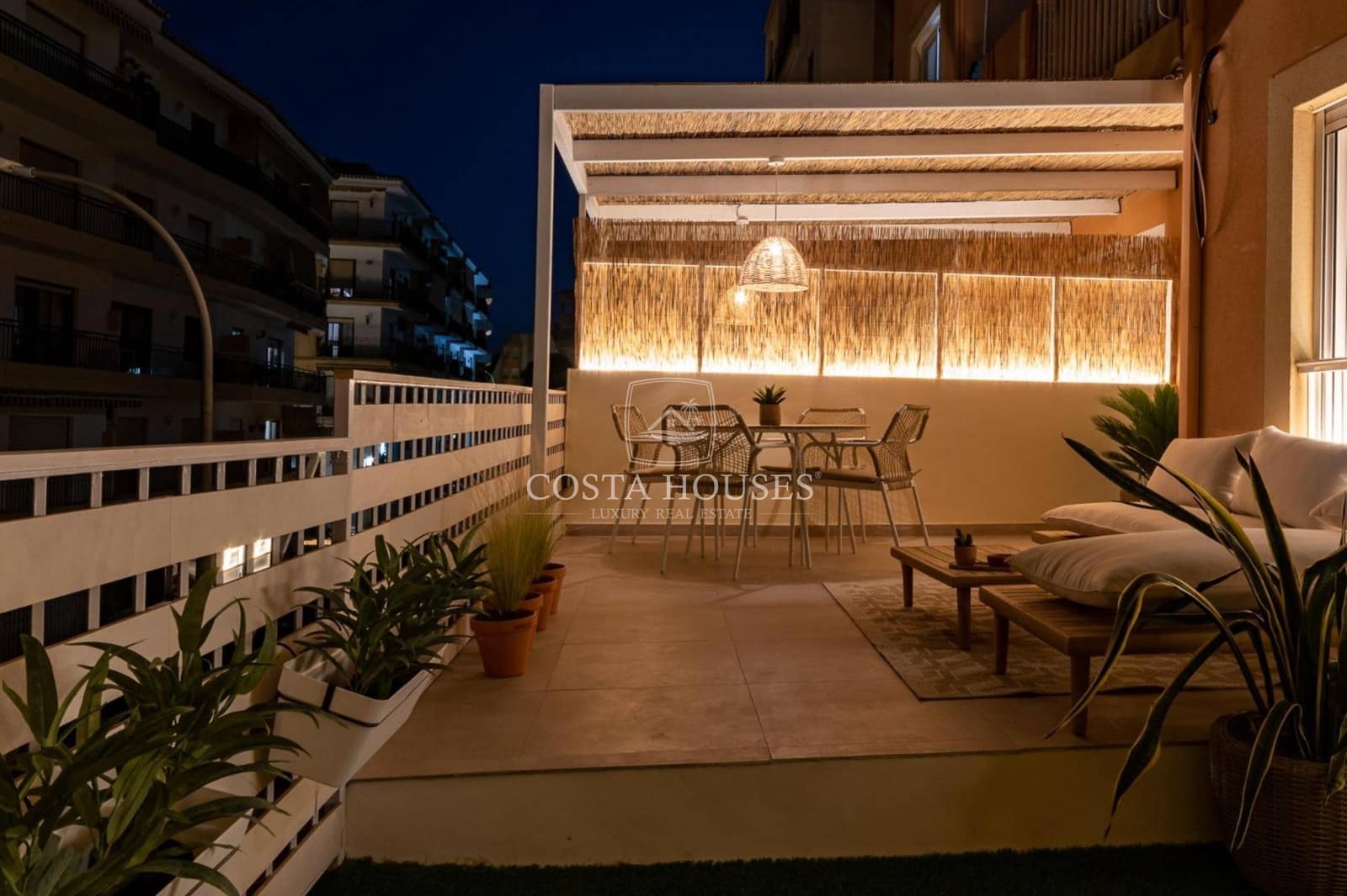 2 soveværelse Lejlighed til salg i Javea / Xabia - € 445.000 (Ref: 8863785)