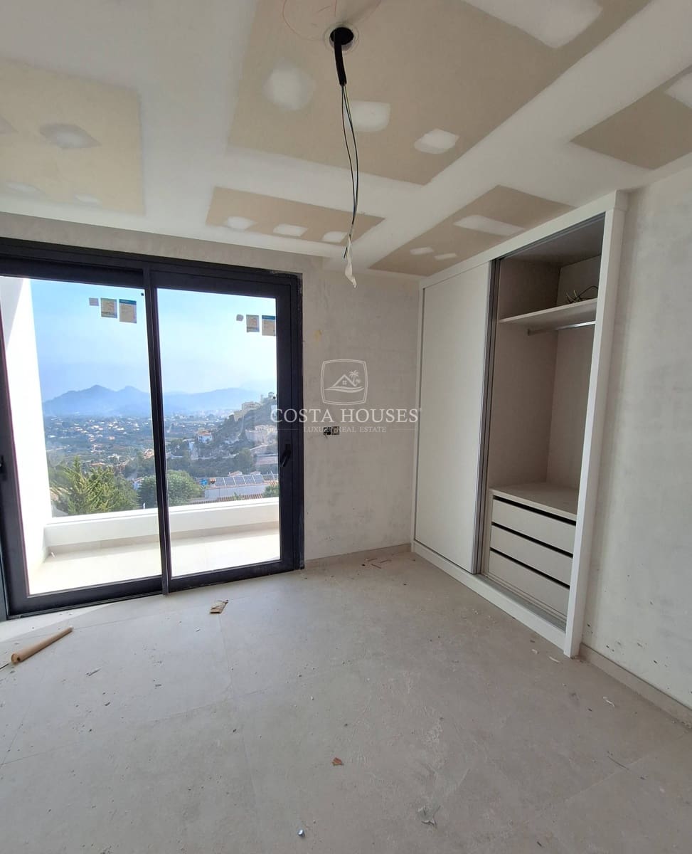 3 soveværelse Villa til salg i Pedreguer med swimmingpool - € 790.000 (Ref: 8863797)