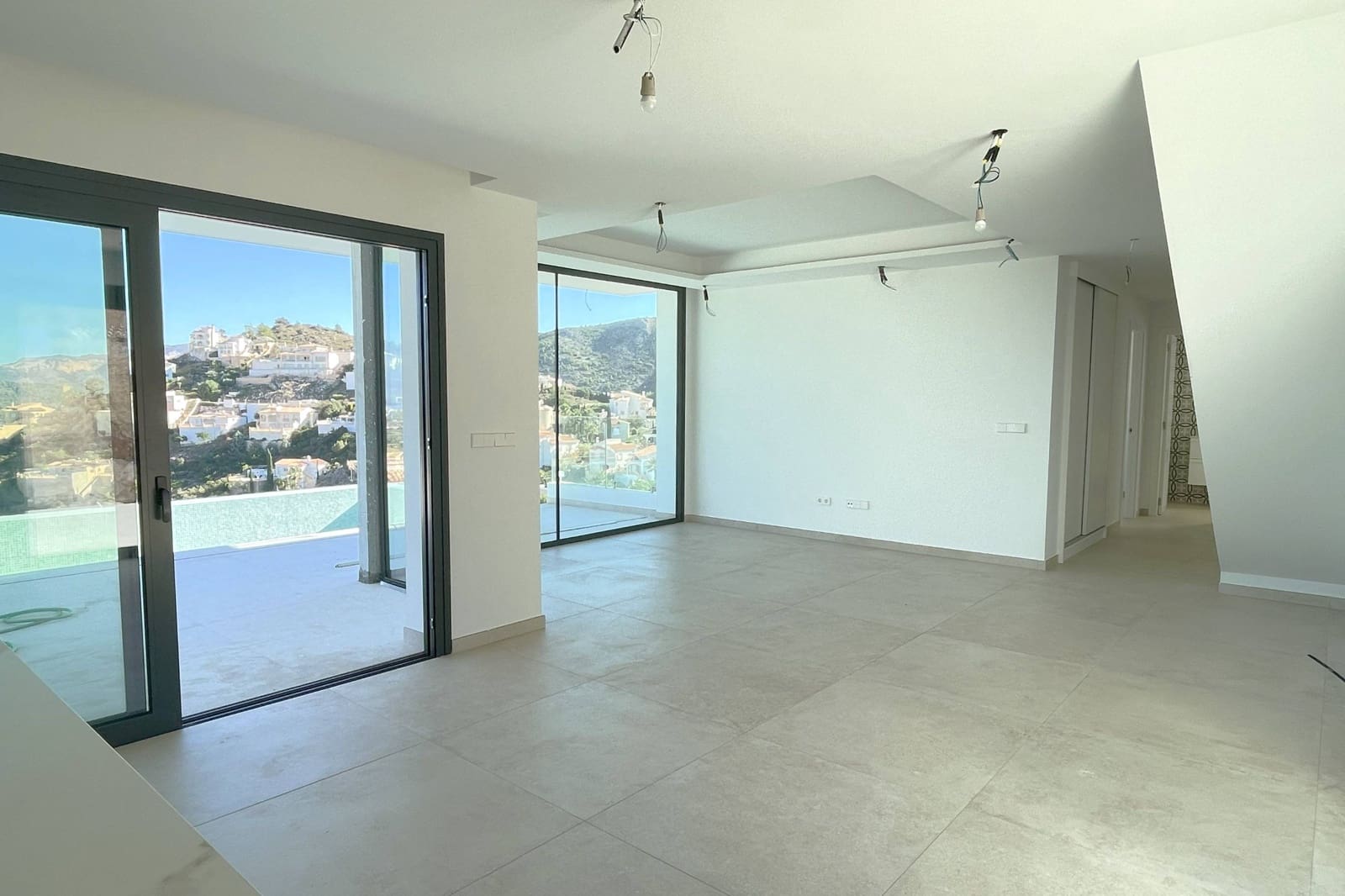 3 soveværelse Villa til salg i Pedreguer med swimmingpool - € 790.000 (Ref: 8863797)