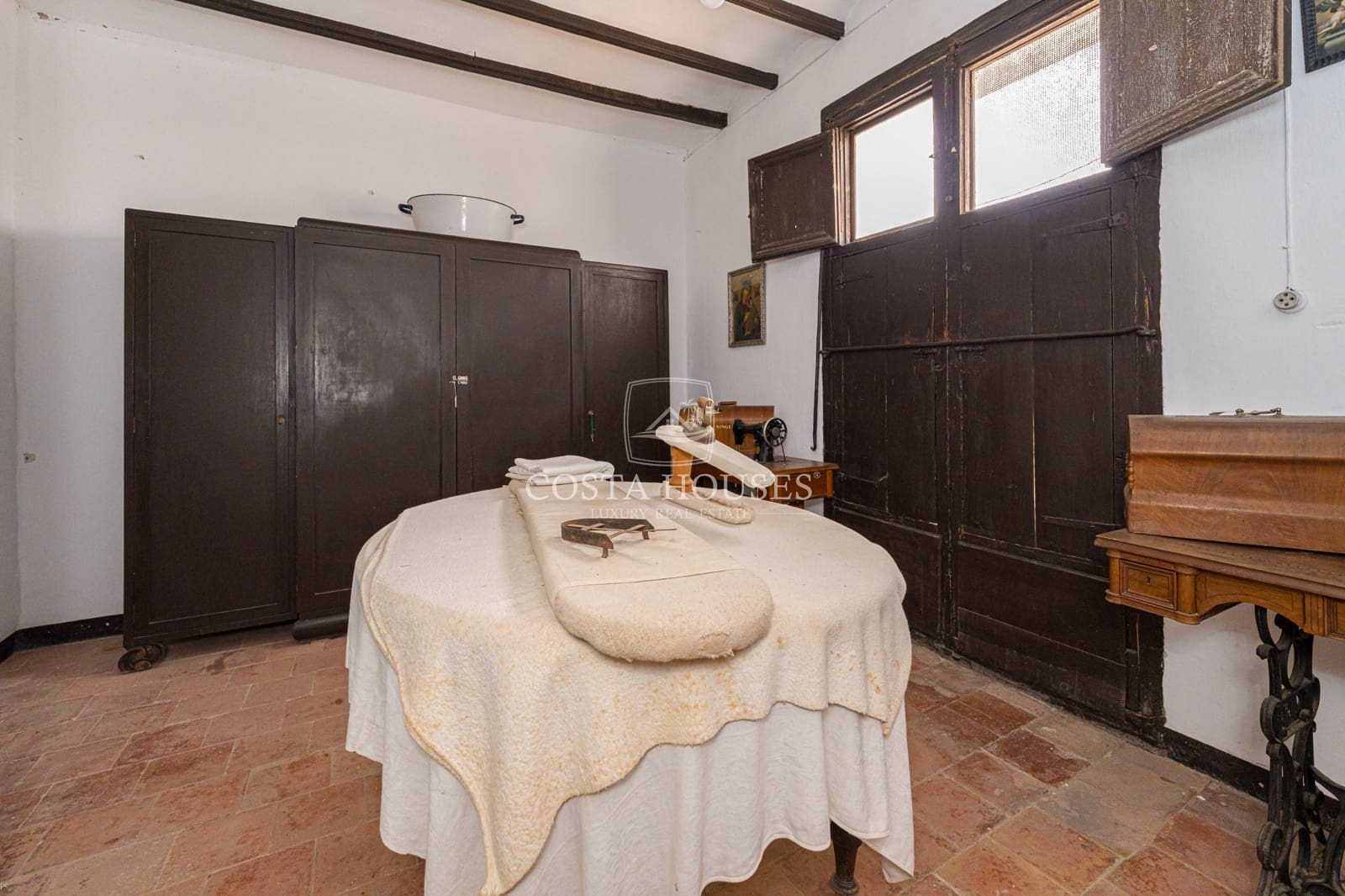 9 slaapkamer Huis te koop in Benissa met garage - € 715.000 (Ref: 8863802)