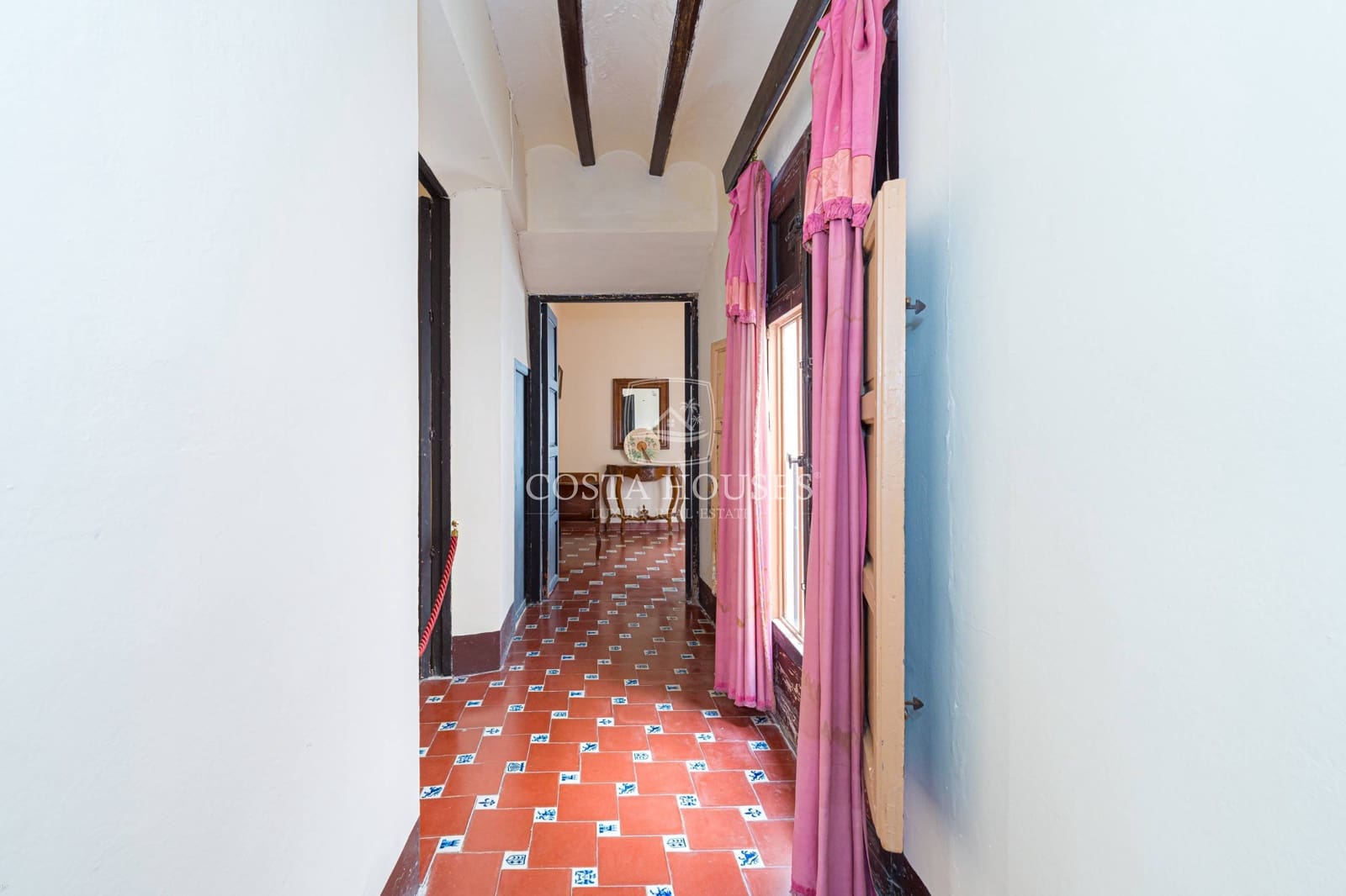 9 slaapkamer Huis te koop in Benissa met garage - € 715.000 (Ref: 8863802)