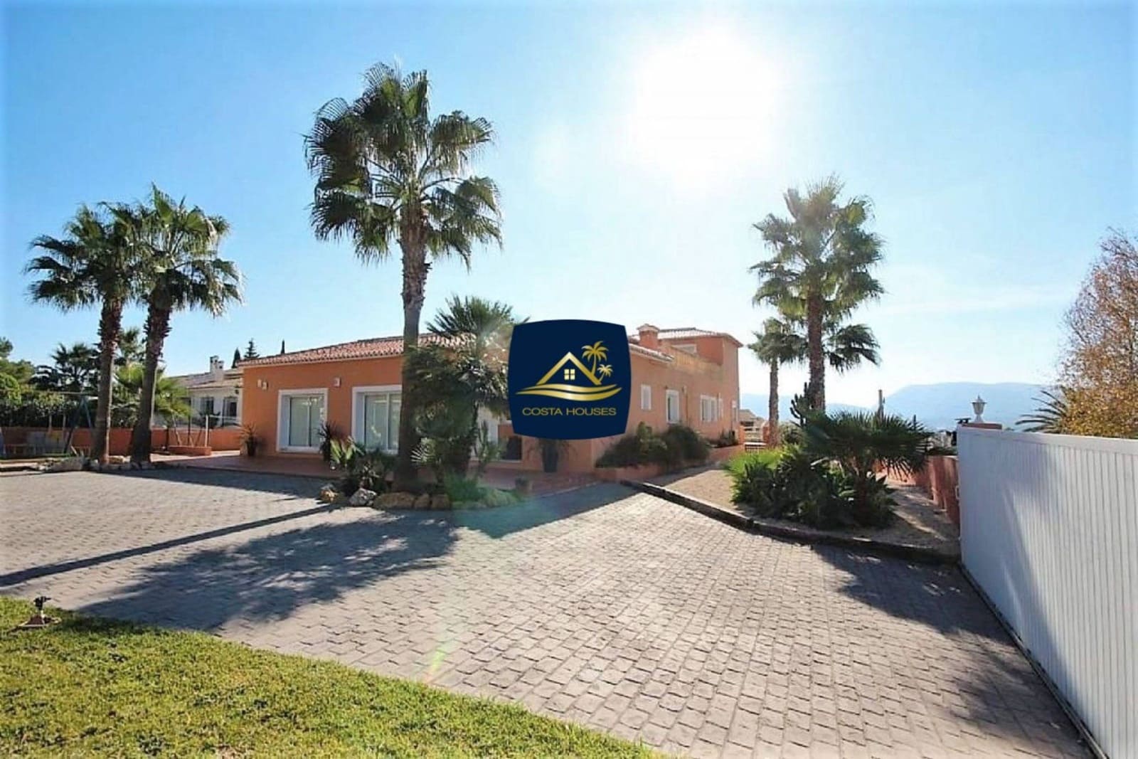 4 soverom Villa til salgs i Javea / Xabia med svømmebasseng garasje - € 1 100 000 (Ref: 8863803)