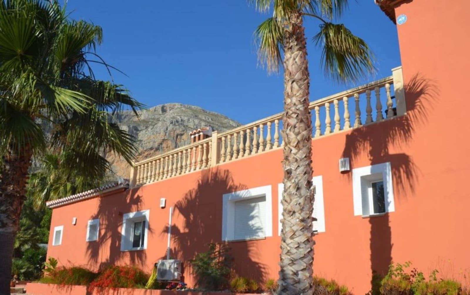 4 soverom Villa til salgs i Javea / Xabia med svømmebasseng garasje - € 1 100 000 (Ref: 8863803)