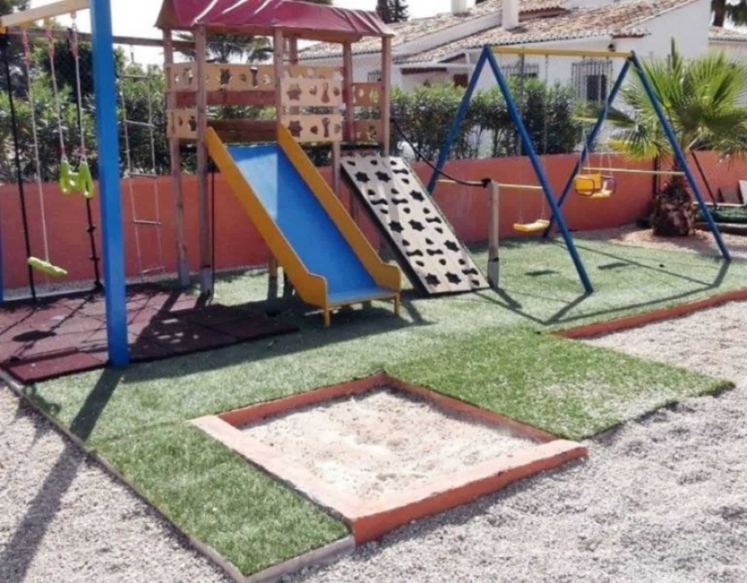 4 soverom Villa til salgs i Javea / Xabia med svømmebasseng garasje - € 1 100 000 (Ref: 8863803)