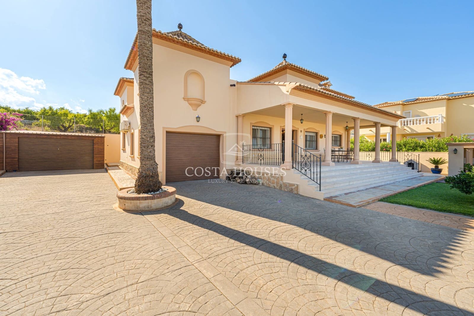 4 slaapkamer Villa te koop in Beniarbeig met zwembad garage - € 820.000 (Ref: 8863804)