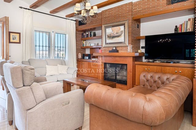 4 sypialnia Willa na sprzedaż w Beniarbeig z basenem garażem - 820 000 € (Ref: 8863804)