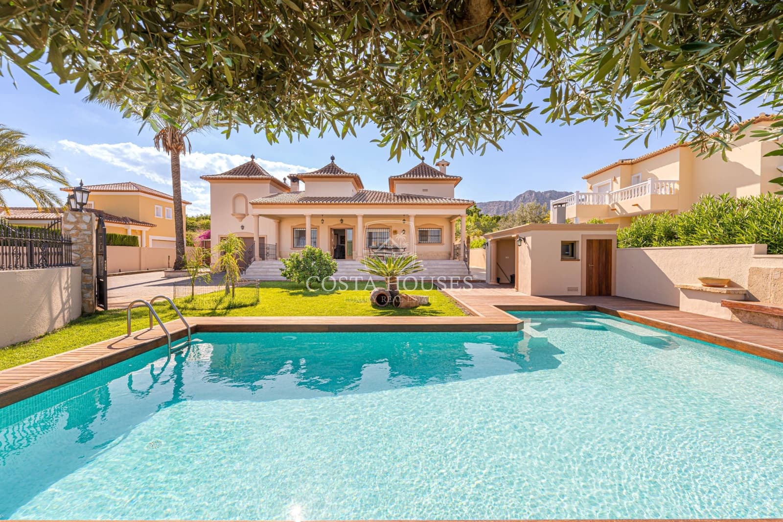 4 slaapkamer Villa te koop in Beniarbeig met zwembad garage - € 820.000 (Ref: 8863804)