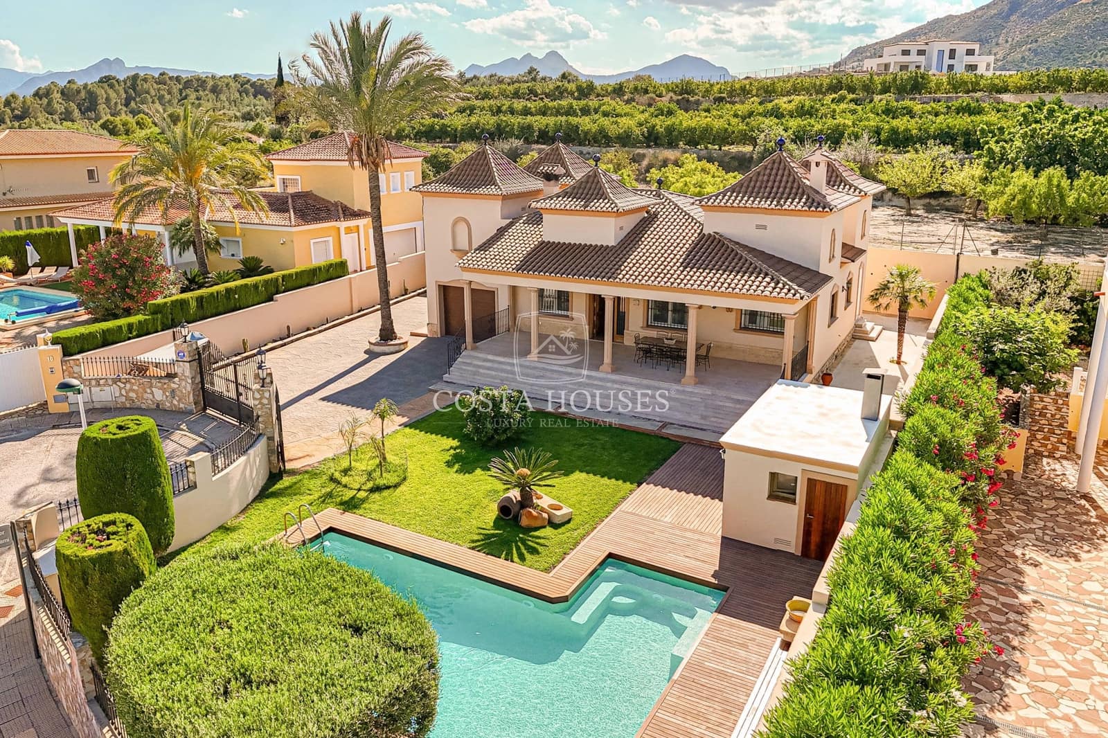 4 slaapkamer Villa te koop in Beniarbeig met zwembad garage - € 820.000 (Ref: 8863804)