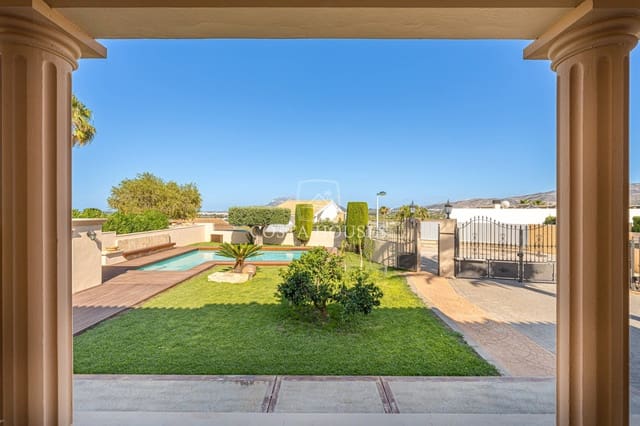 4 bedroom Villa for sale in Beniarbeig with pool garage - € 790,000 (Ref: 8863804)