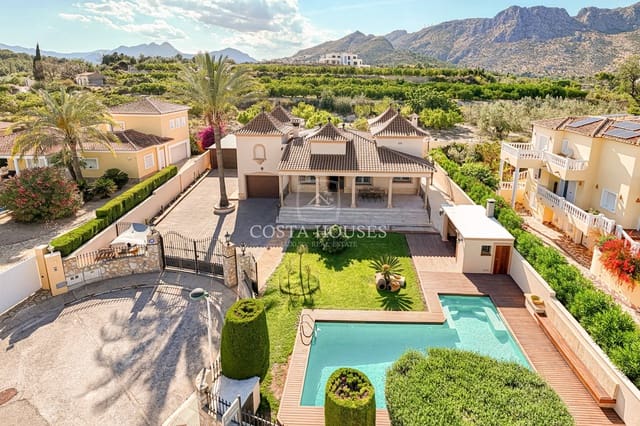 4 bedroom Villa for sale in Beniarbeig with pool garage - € 790,000 (Ref: 8863804)