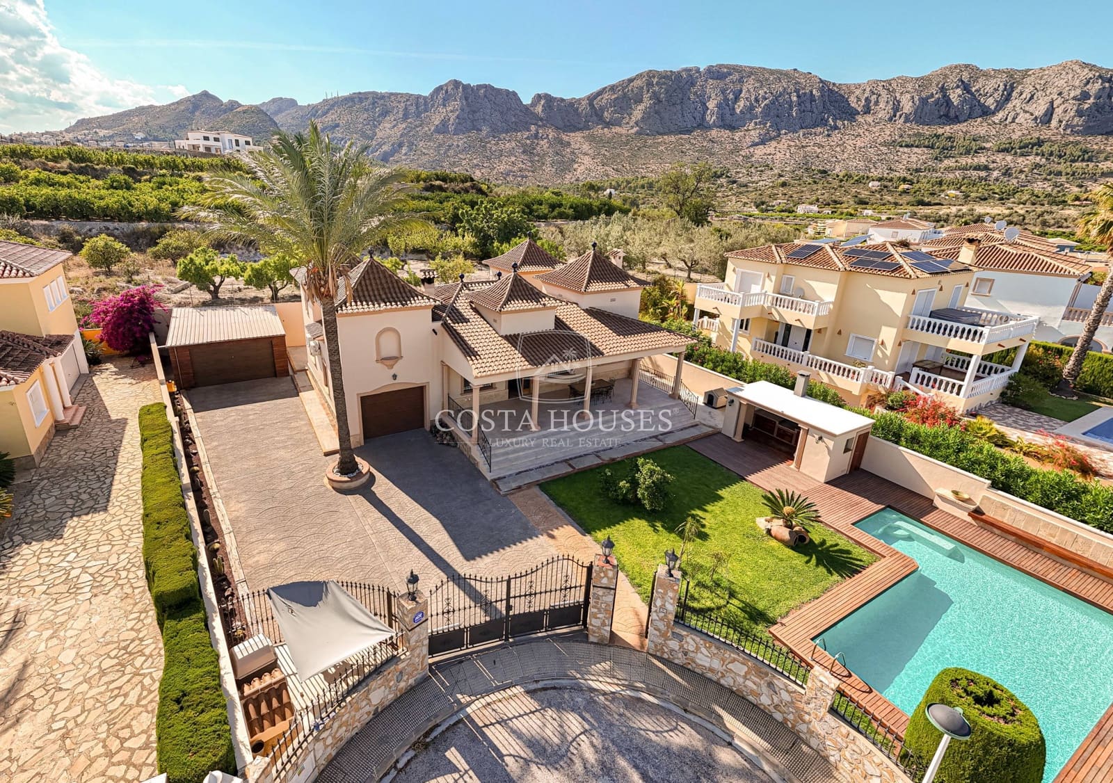 4 soverom Villa til salgs i Beniarbeig med svømmebasseng garasje - € 790 000 (Ref: 8863804)