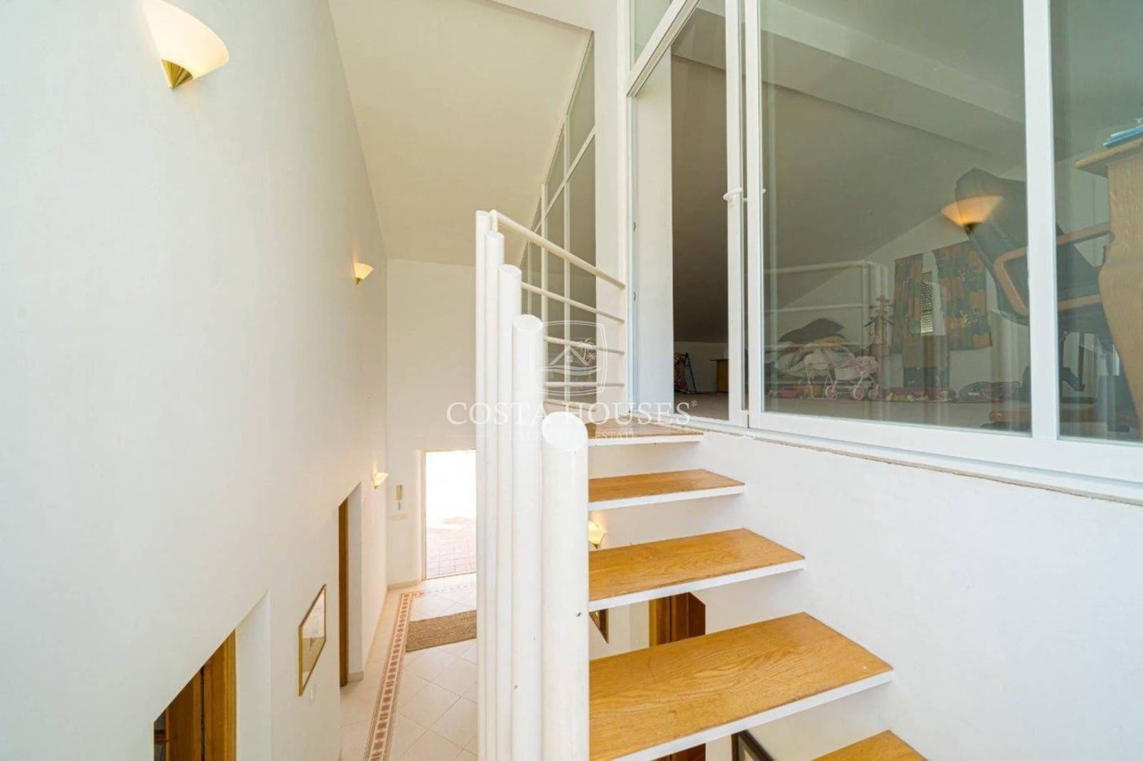 5 slaapkamer Villa te koop in Denia met zwembad - € 975.000 (Ref: 8863806)