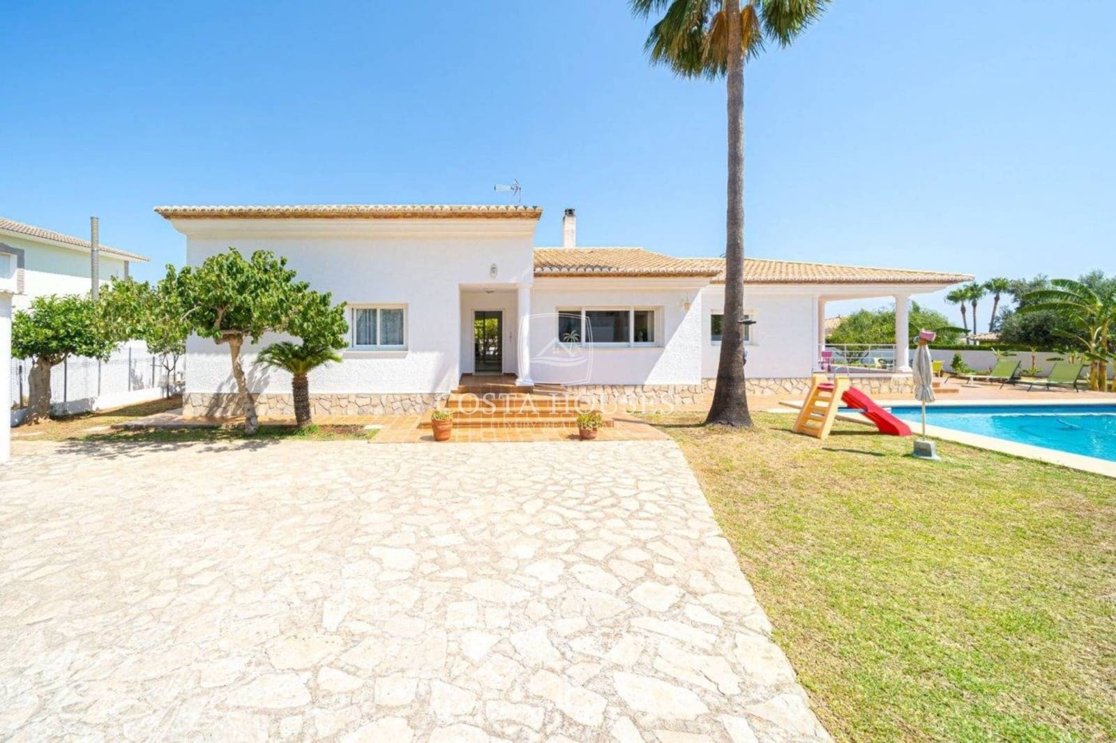 5 slaapkamer Villa te koop in Denia met zwembad - € 975.000 (Ref: 8863806)