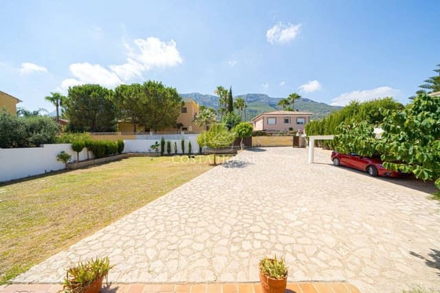 5 slaapkamer Villa te koop in El Montgó, Dénia met zwembad - € 975.000 (Ref: 8863806)