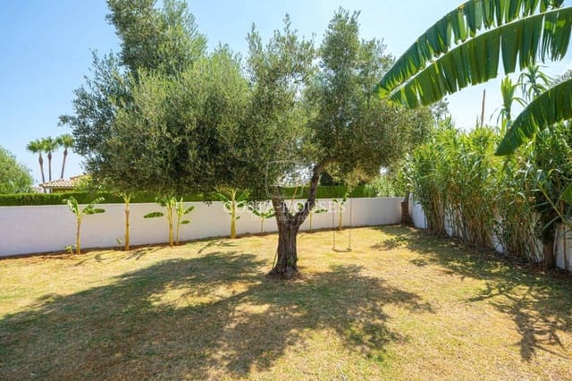 5 slaapkamer Villa te koop in El Montgó, Dénia met zwembad - € 975.000 (Ref: 8863806)