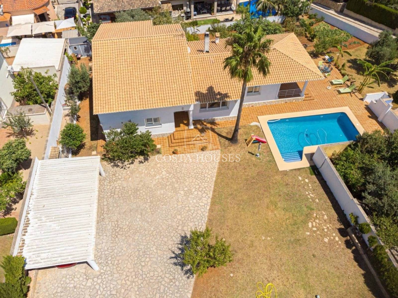 5 slaapkamer Villa te koop in Denia met zwembad - € 975.000 (Ref: 8863806)