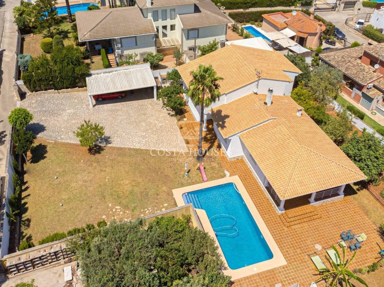 5 slaapkamer Villa te koop in Denia met zwembad - € 975.000 (Ref: 8863806)