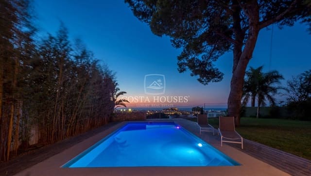 4 quarto Moradia para venda em Dénia com piscina - 895 000 € (Ref: 8863808)