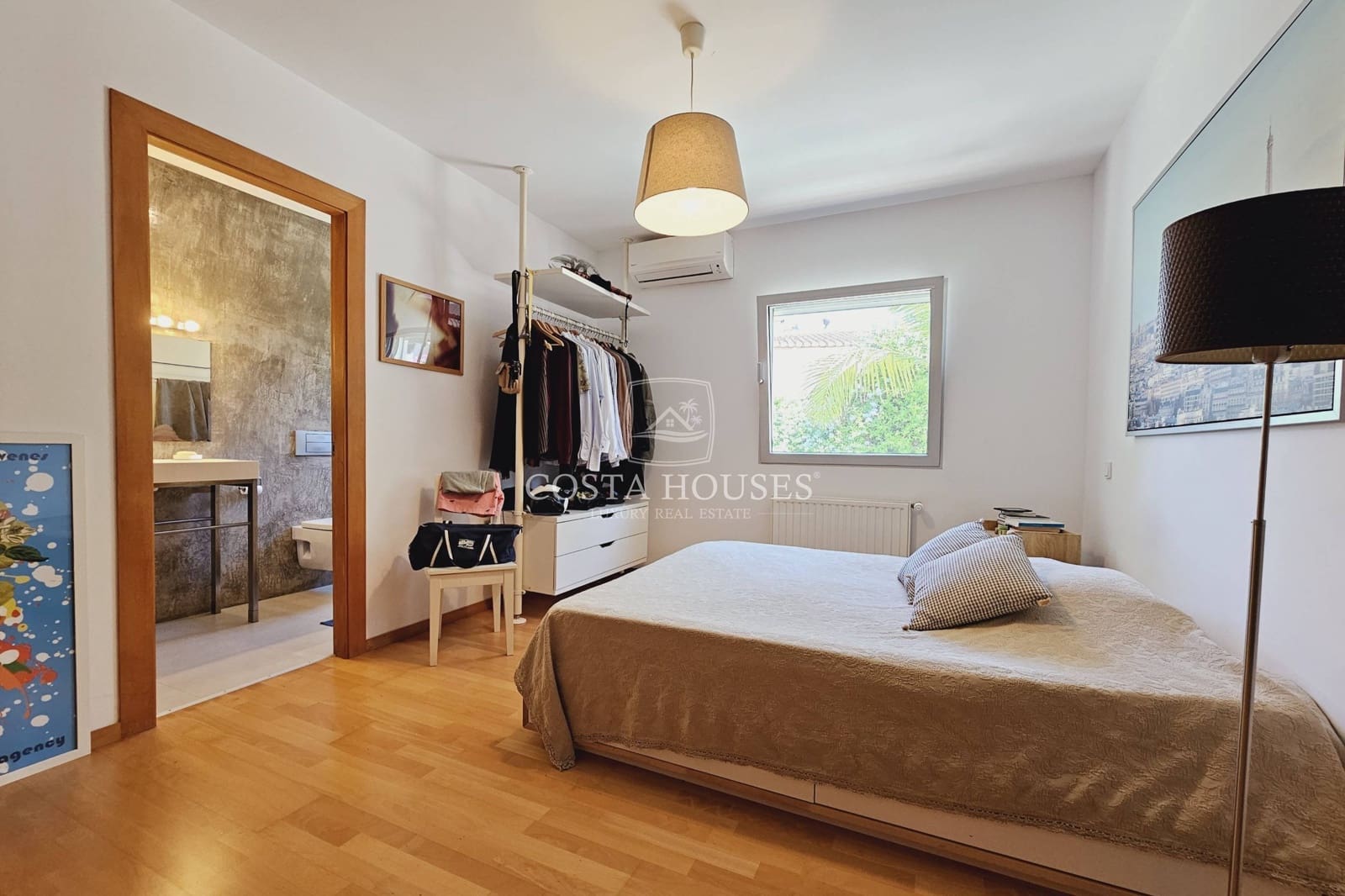 4 bedroom Villa for sale in Denia with pool - € 895,000 (Ref: 8863808)