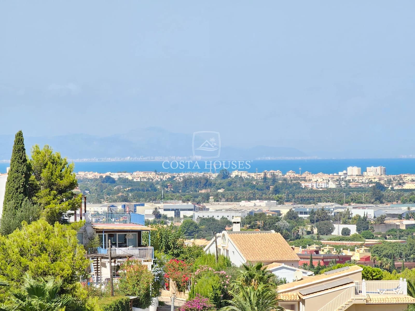 4 bedroom Villa for sale in Denia with pool - € 895,000 (Ref: 8863808)