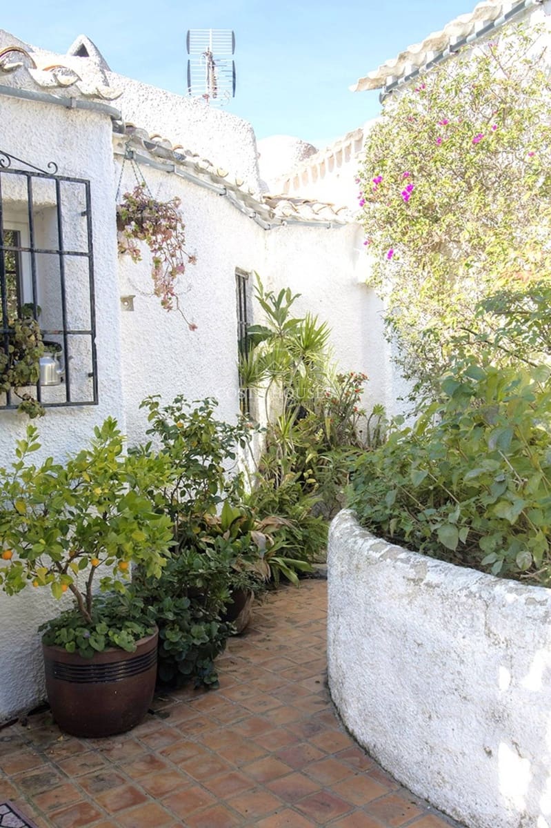 6 chambre Villa/Maison à vendre à Javea / Xabia avec piscine garage - 950 000 € (Ref: 8863823)