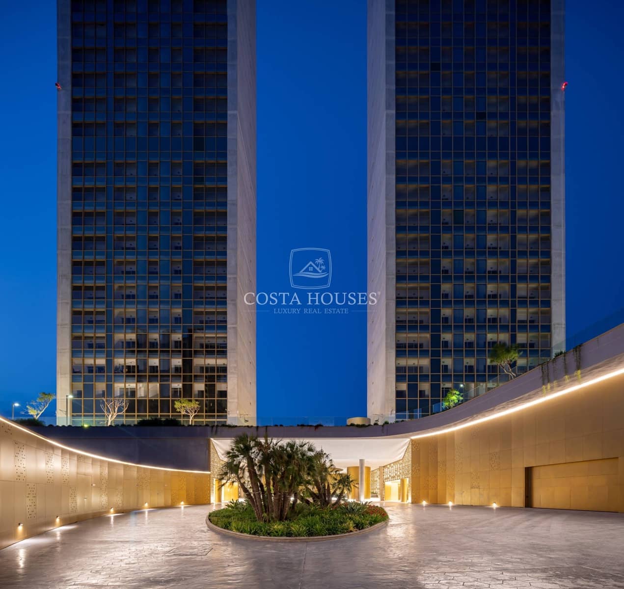 Apartamento de 2 habitaciones en Benidorm en venta con piscina - 1.075.000 € (Ref: 8863828)