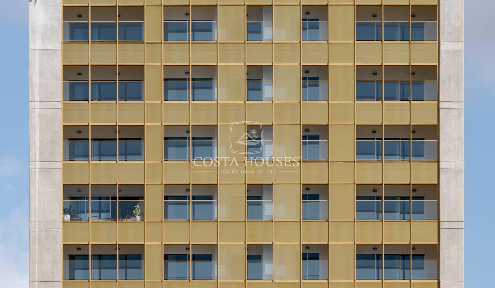 Apartamento de 2 habitaciones en Benidorm en venta con piscina - 1.075.000 € (Ref: 8863828)