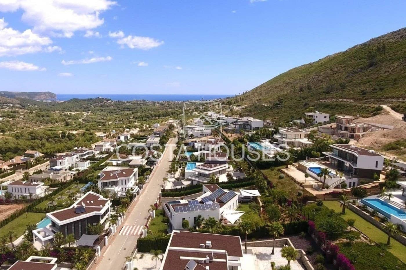 4 bedroom Villa for sale in Javea / Xabia with pool - € 1,095,000 (Ref: 8863838)