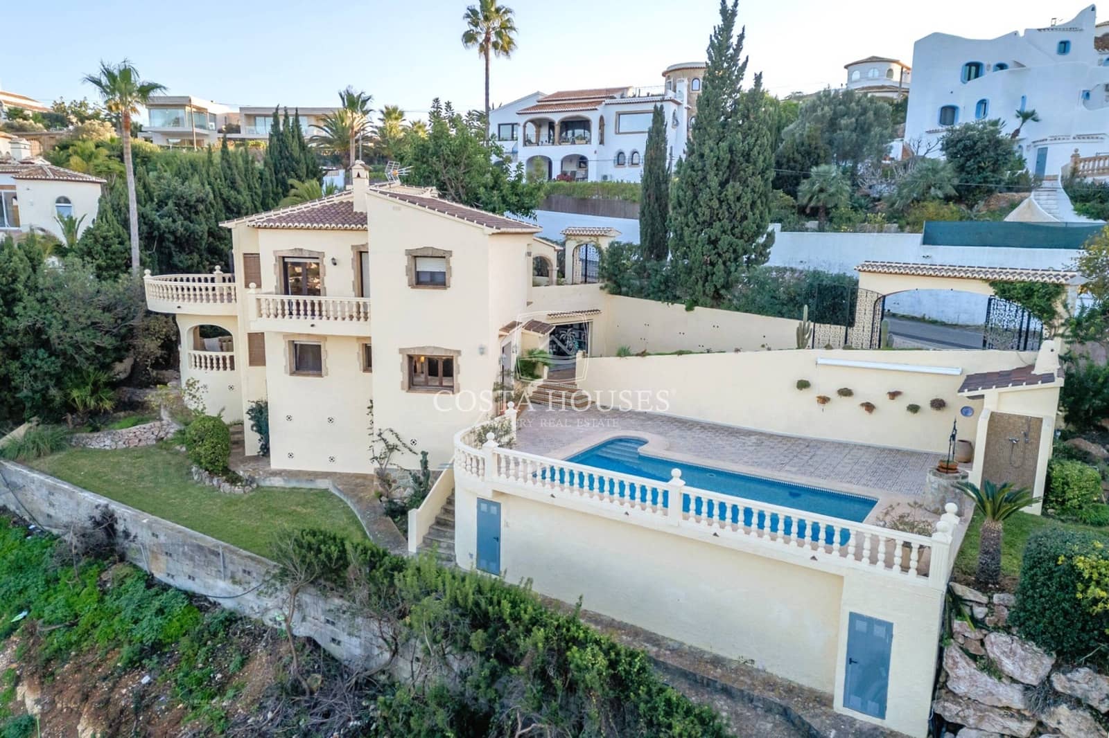 3 chambre Villa/Maison à vendre à Javea / Xabia avec piscine garage - 1 095 000 € (Ref: 8863842)