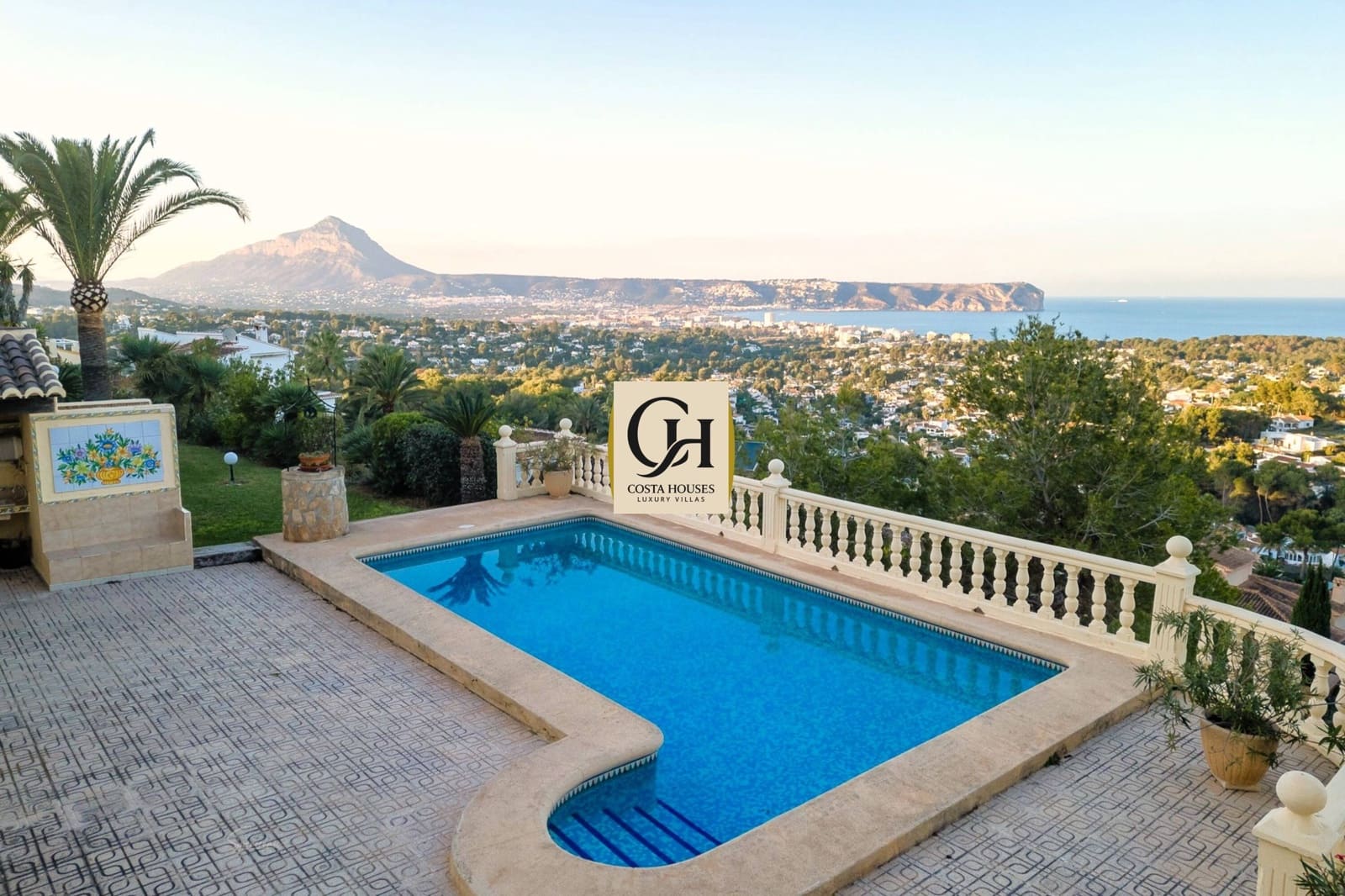 3 chambre Villa/Maison à vendre à Javea / Xabia avec piscine garage - 1 095 000 € (Ref: 8863842)