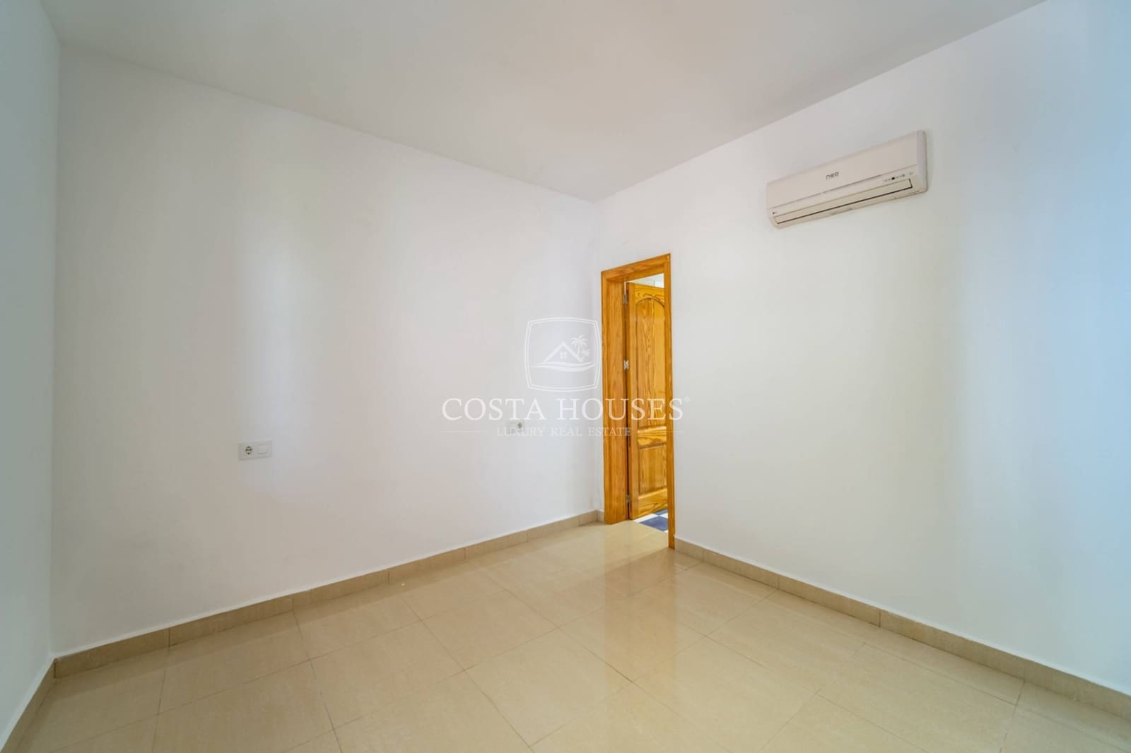 4 bedroom Villa for sale in Javea / Xabia with pool - € 1,120,000 (Ref: 8863847)