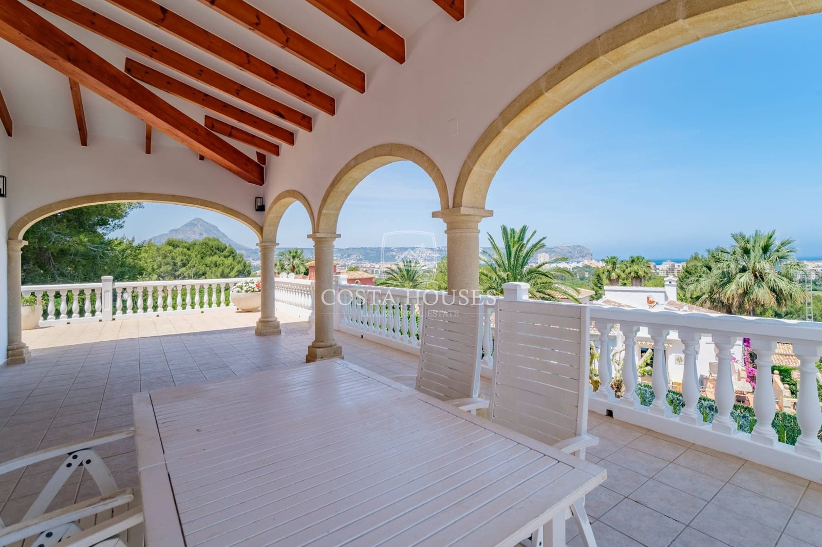 4 bedroom Villa for sale in Javea / Xabia with pool - € 1,120,000 (Ref: 8863847)