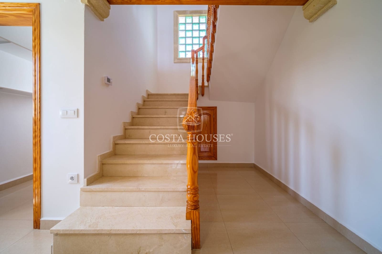 4 bedroom Villa for sale in Javea / Xabia with pool - € 1,120,000 (Ref: 8863847)