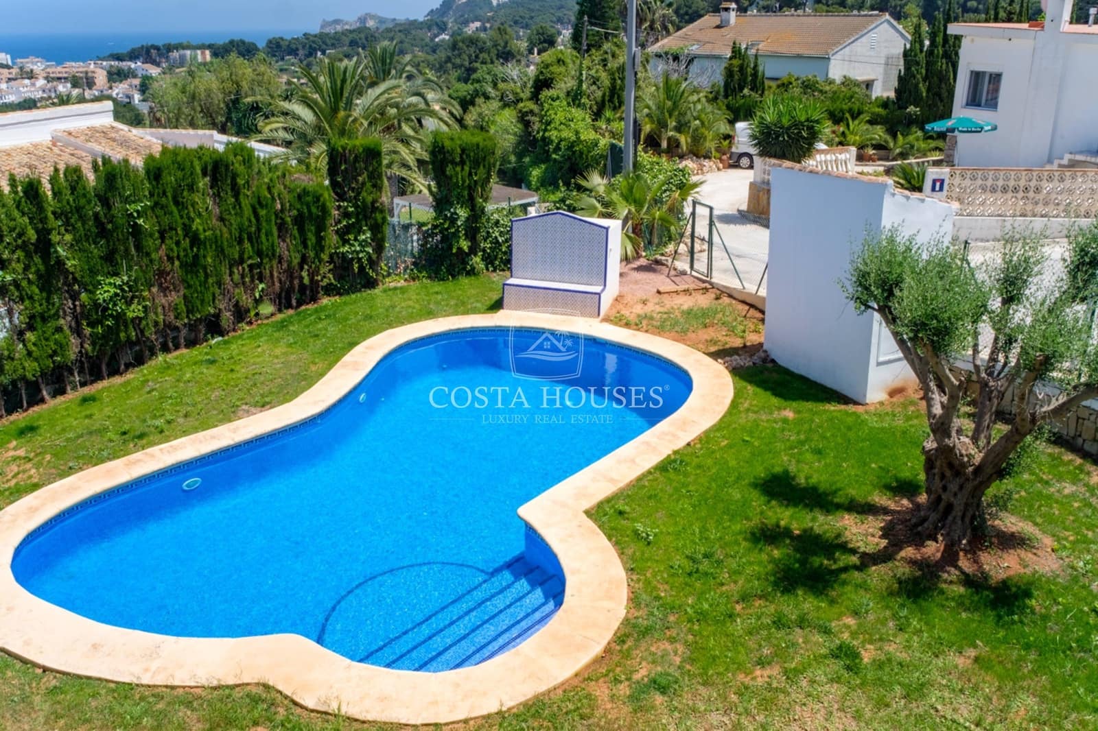 4 bedroom Villa for sale in Javea / Xabia with pool - € 1,120,000 (Ref: 8863847)