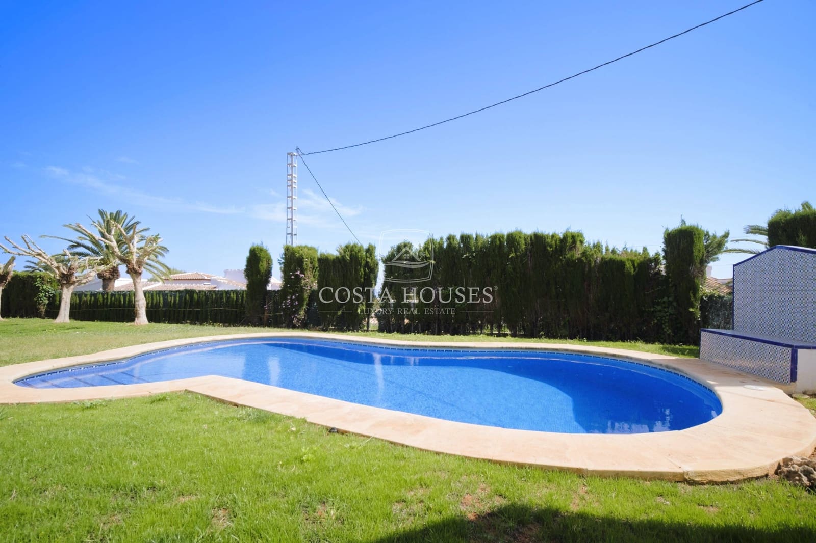 4 bedroom Villa for sale in Javea / Xabia with pool - € 1,120,000 (Ref: 8863847)