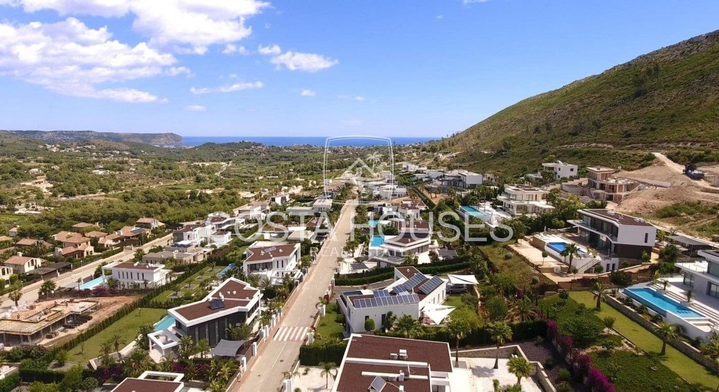 4 Zimmer Villa zu verkaufen in Javea / Xabia mit Pool - 1.145.000 € (Ref: 8863851)