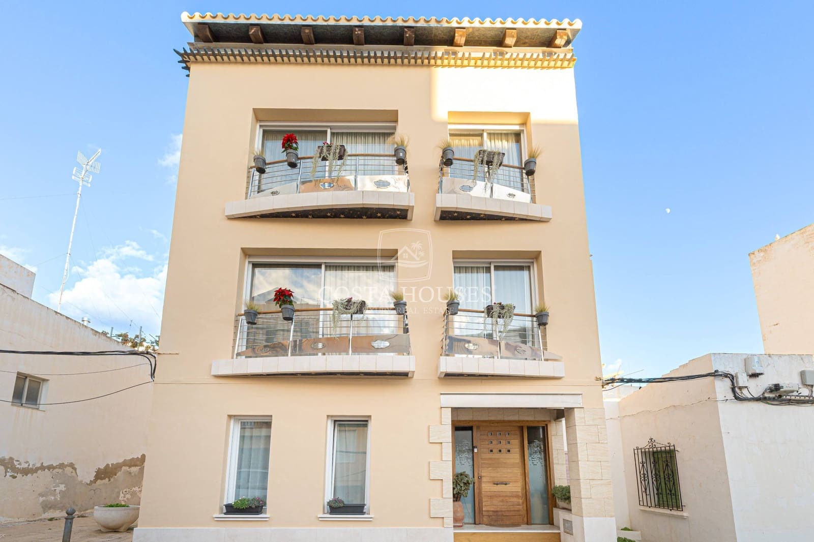 5 bedroom Villa for sale in Javea / Xabia - € 1,250,000 (Ref: 8863855)