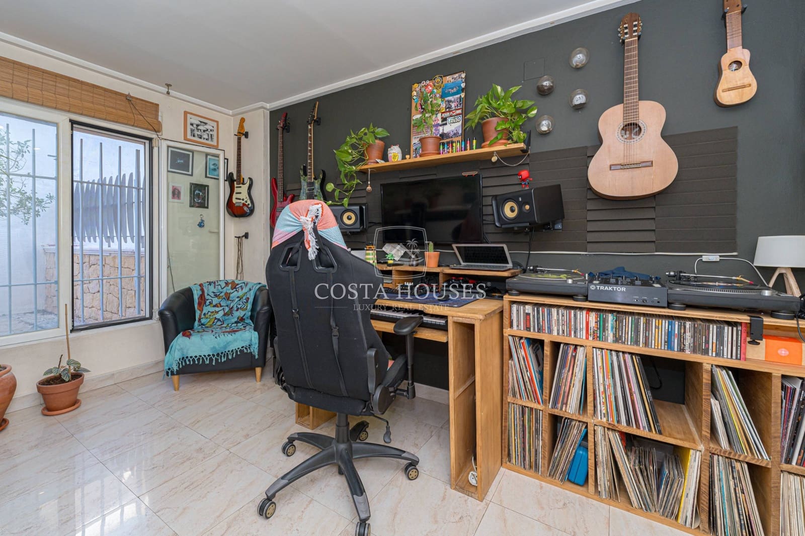 5 bedroom Villa for sale in Javea / Xabia - € 1,250,000 (Ref: 8863855)