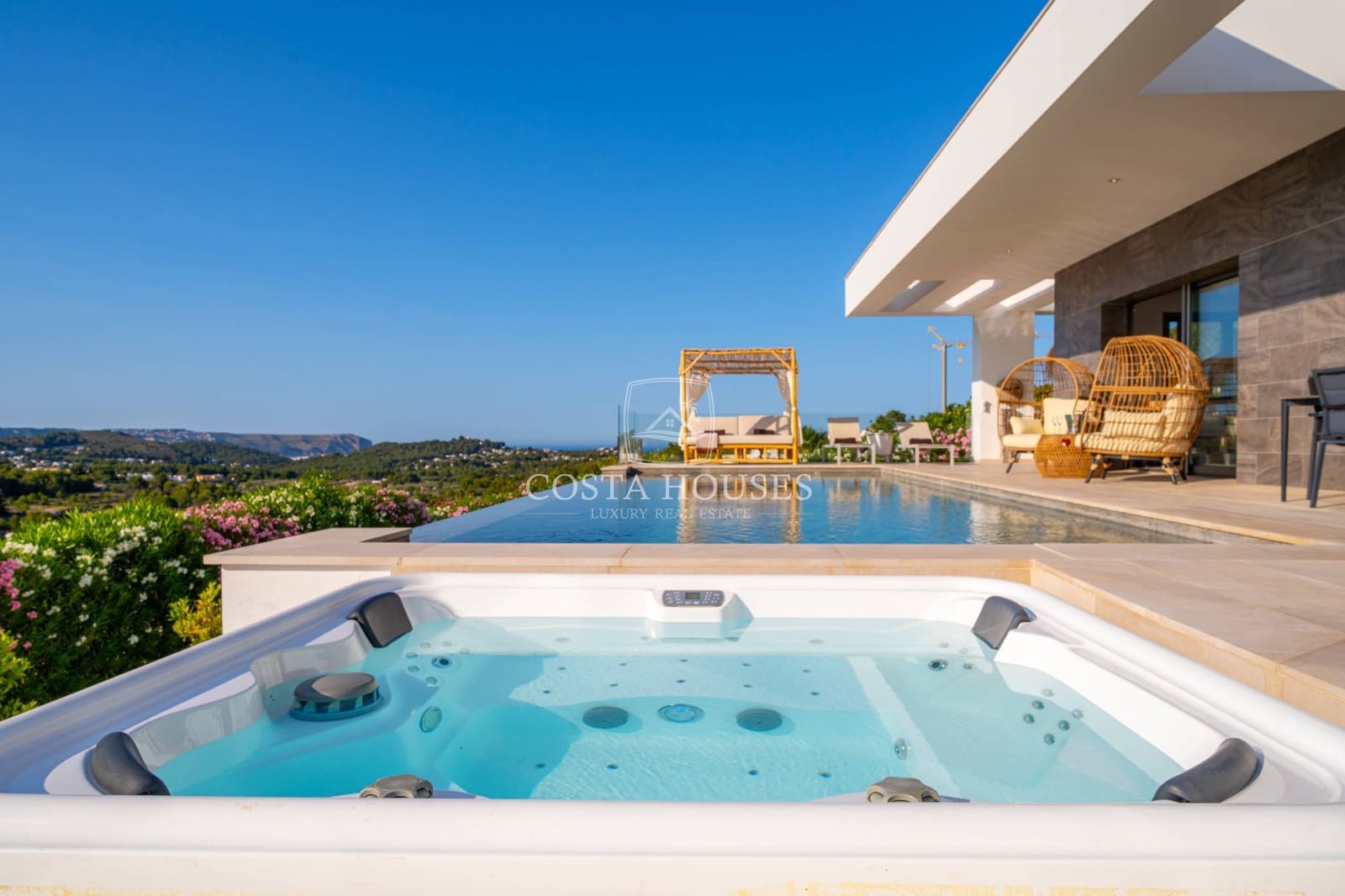 3 makuuhuone Huvila myytävänä paikassa Javea / Xabia mukana uima-altaan - 1 190 000 € (Ref: 8863863)