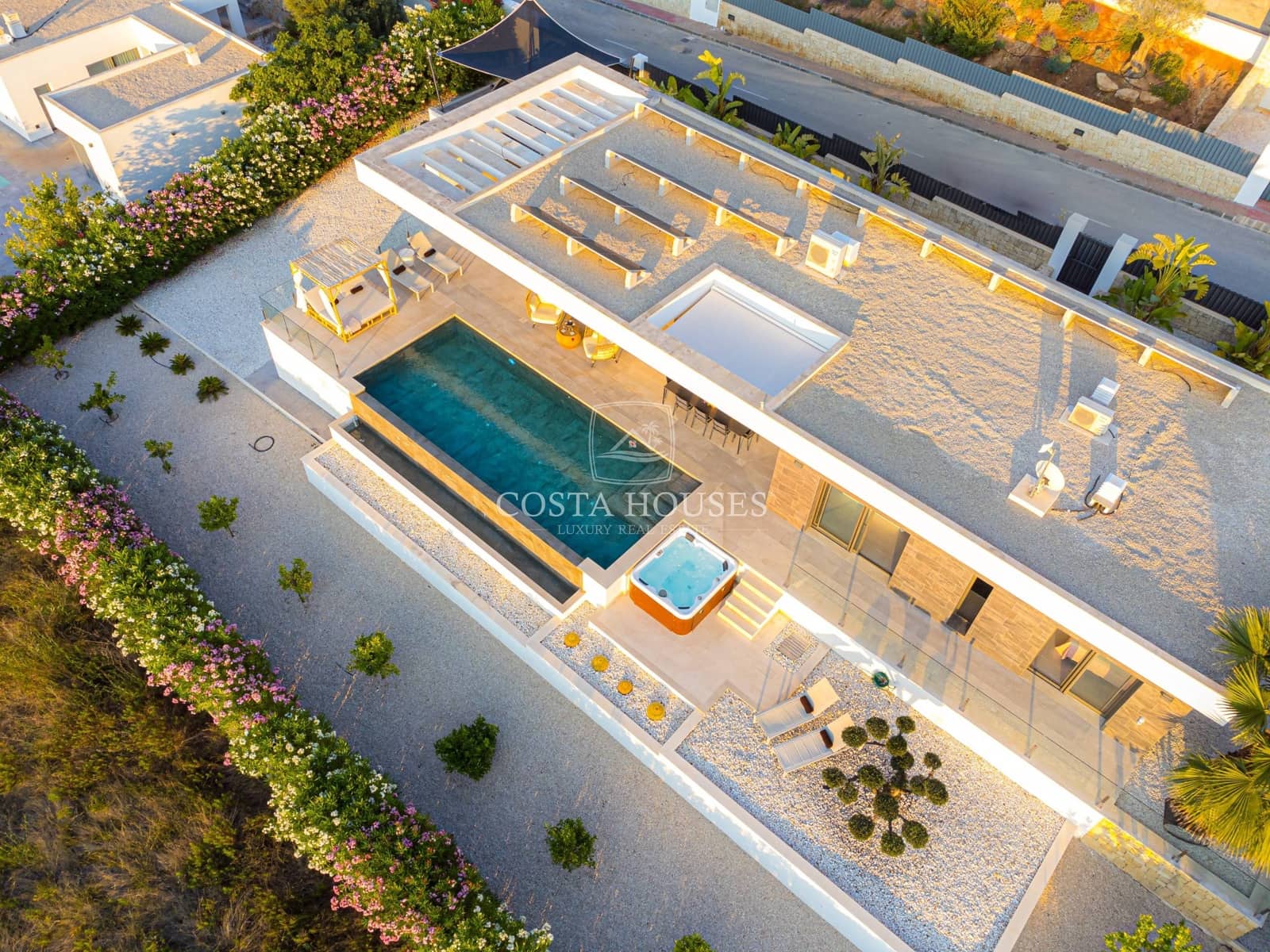 3 makuuhuone Huvila myytävänä paikassa Javea / Xabia mukana uima-altaan - 1 190 000 € (Ref: 8863863)